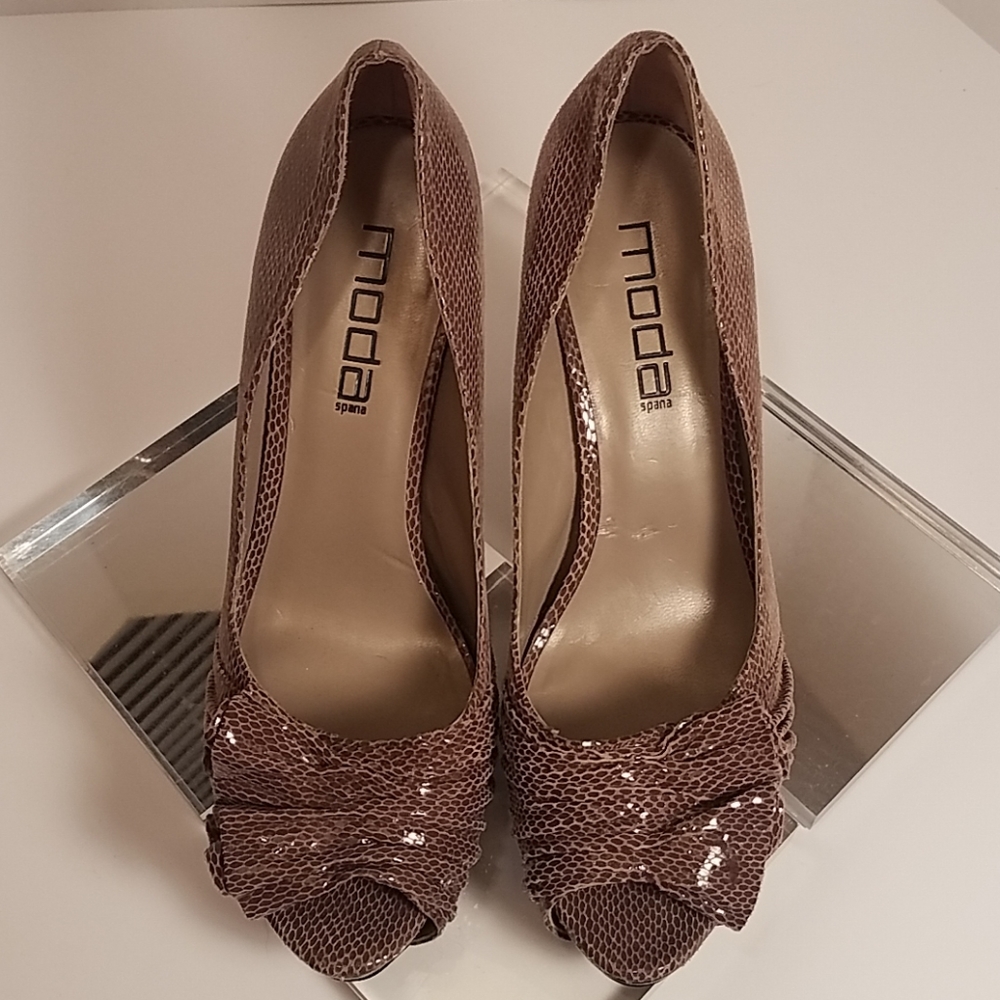 Moda Spana 4.5" heel, 8.5M, vegan snake skin